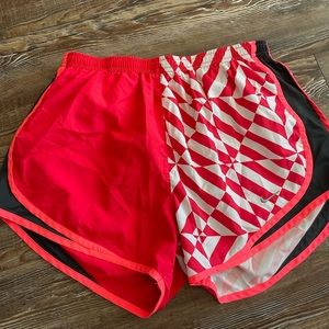 Nike Women’s Dri-Fit Shorts - Pink & White Patterned